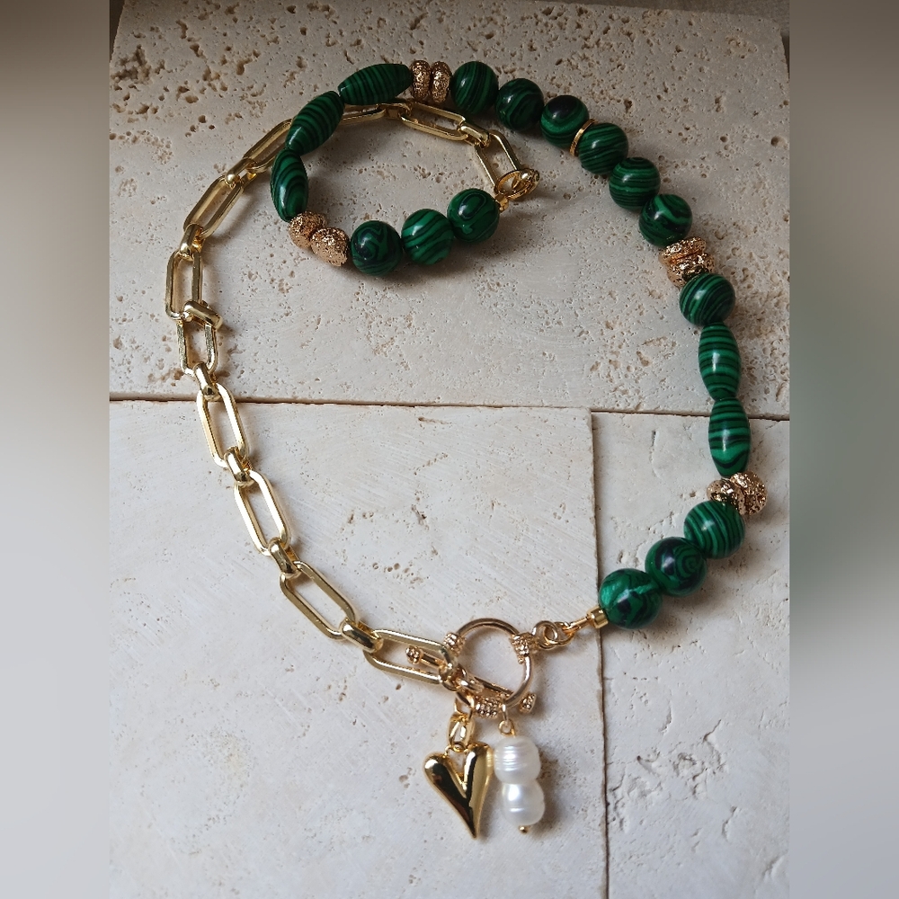 Gold Chain Necklace with Green Malachite Beads and Pendant